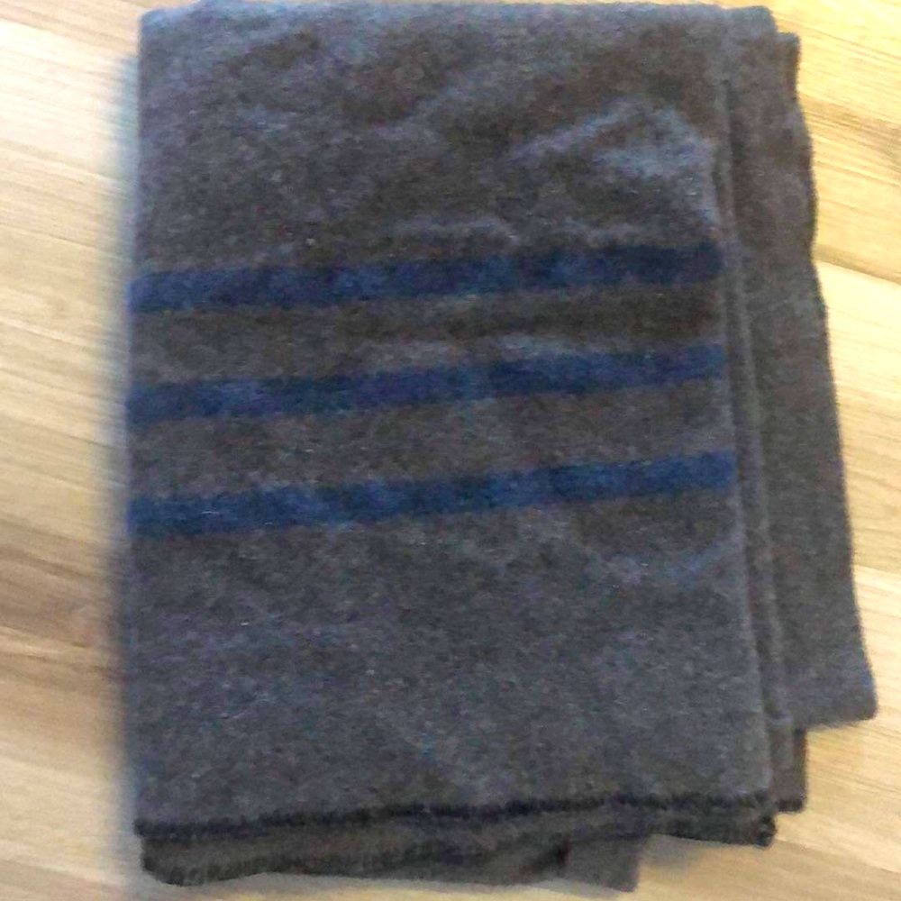 100% wool blanket, 57x76